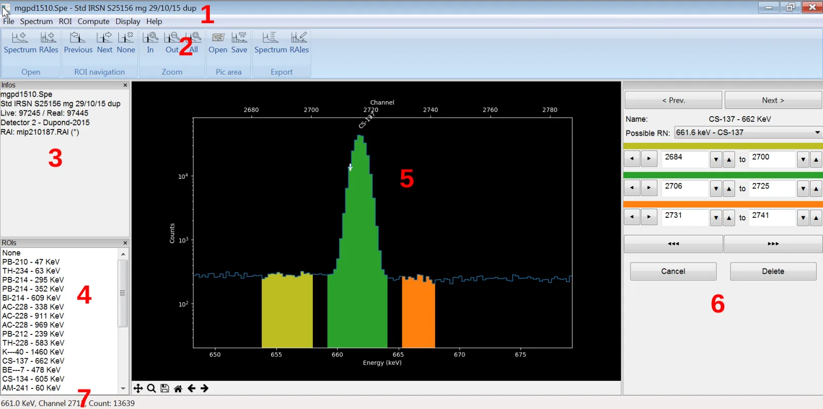 Capture d'écran d'une interface de logiciel scientifique sur mesure : panneaux de paramétrage et visualisation des résultats