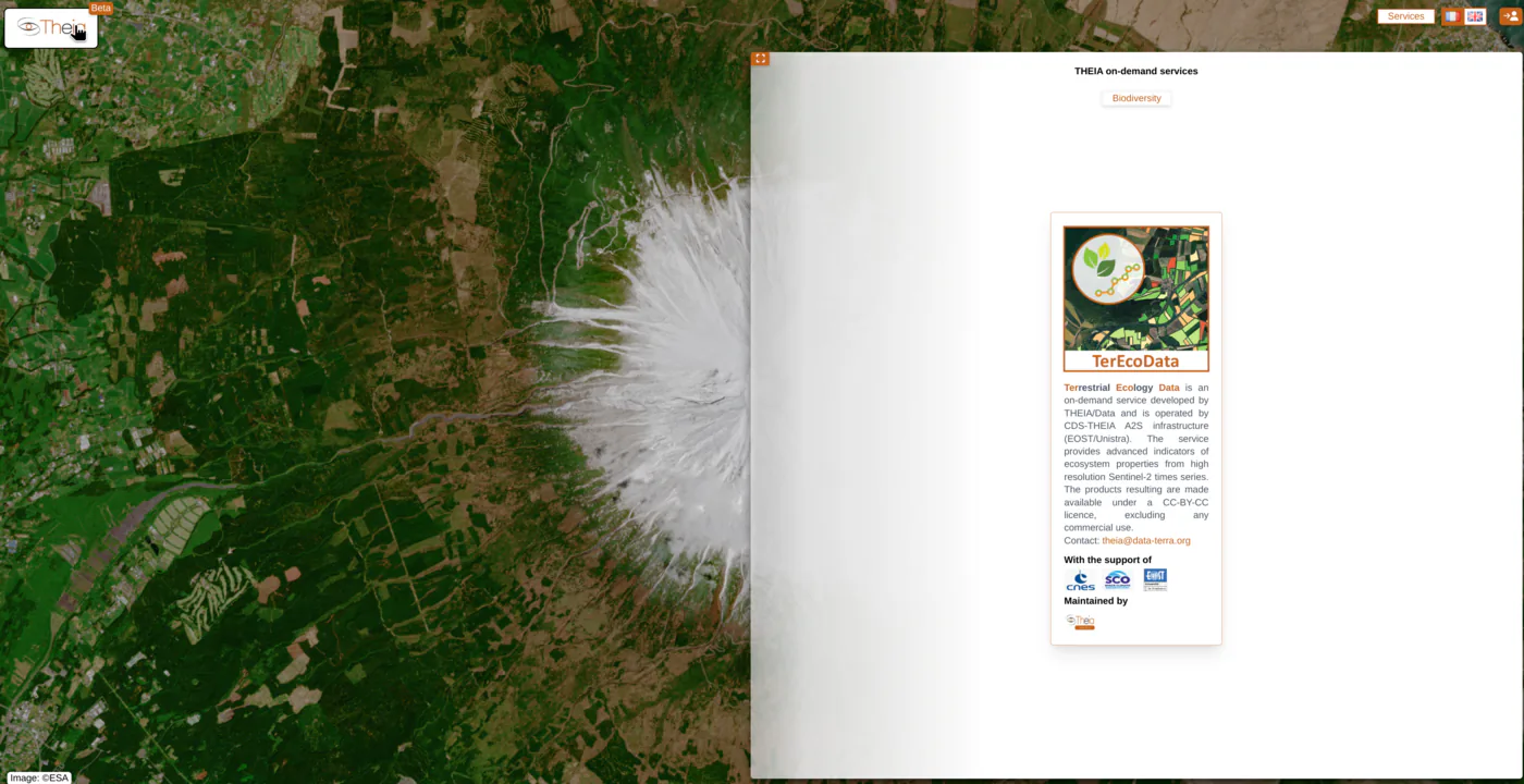 Interface de calcul à la demande Theia : carte satellite centrée sur le mont Fuji et fiche de lancement du service TerEcoData